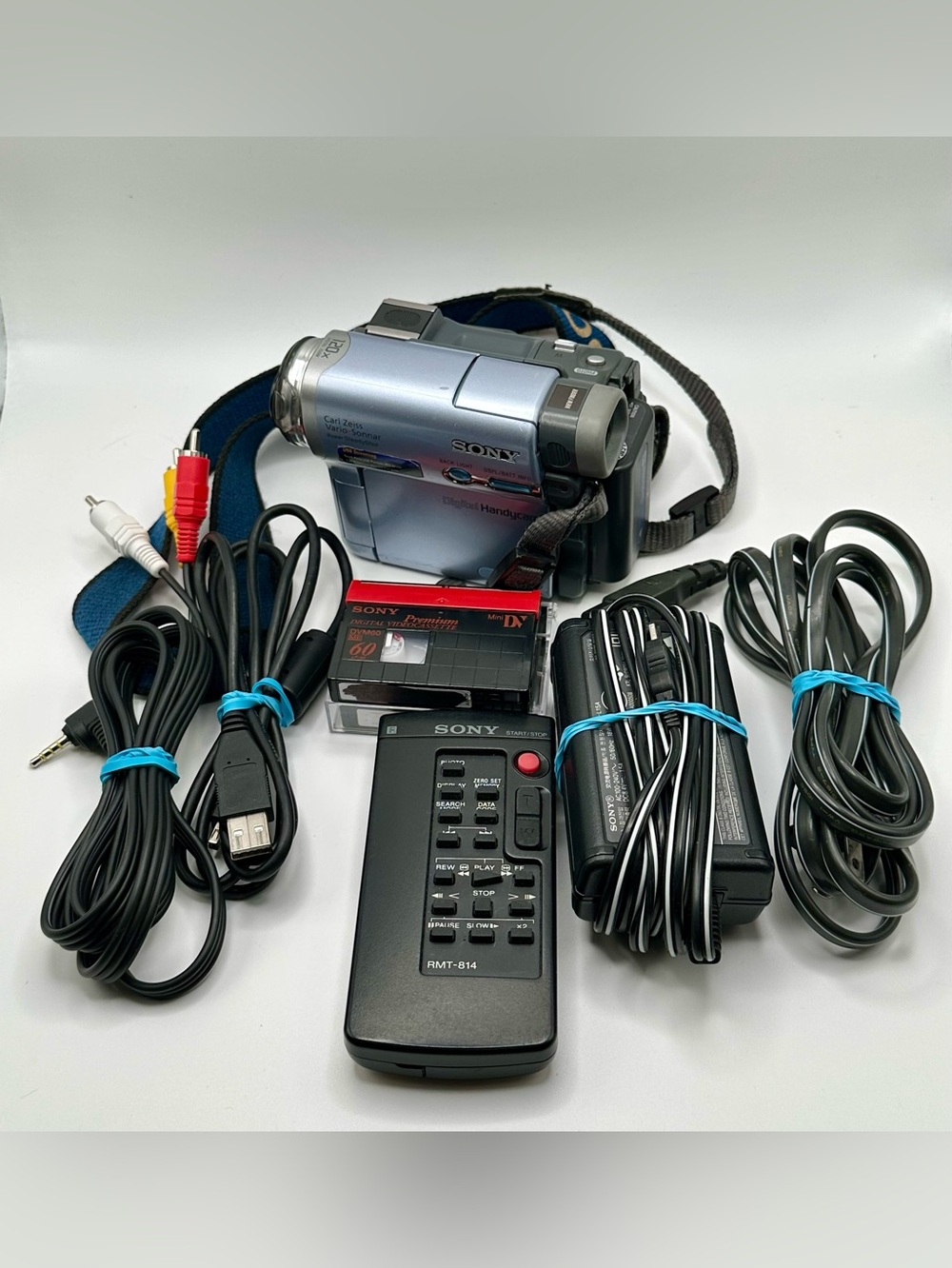 Sony DCR-TRV19 MiniDv Mini Dv Camera Stereo Camcorder VCR Player Video Transfer